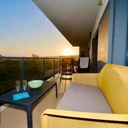 Aloha Bliss - For 8 Сан-Мартинью-ду-Порту