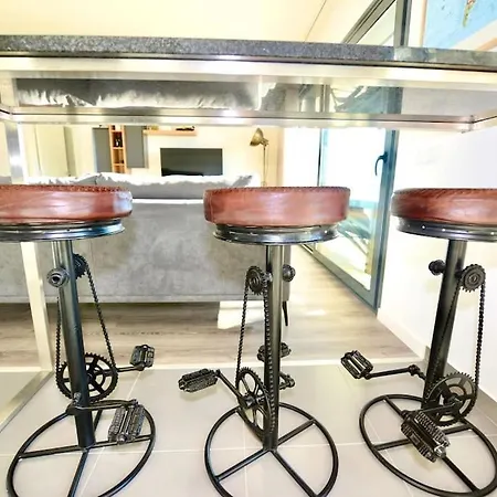 Апартаменты Aloha Bliss - For 8 *